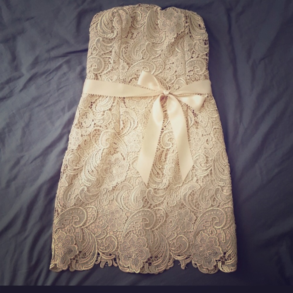 Adrianna Papell lace Dress